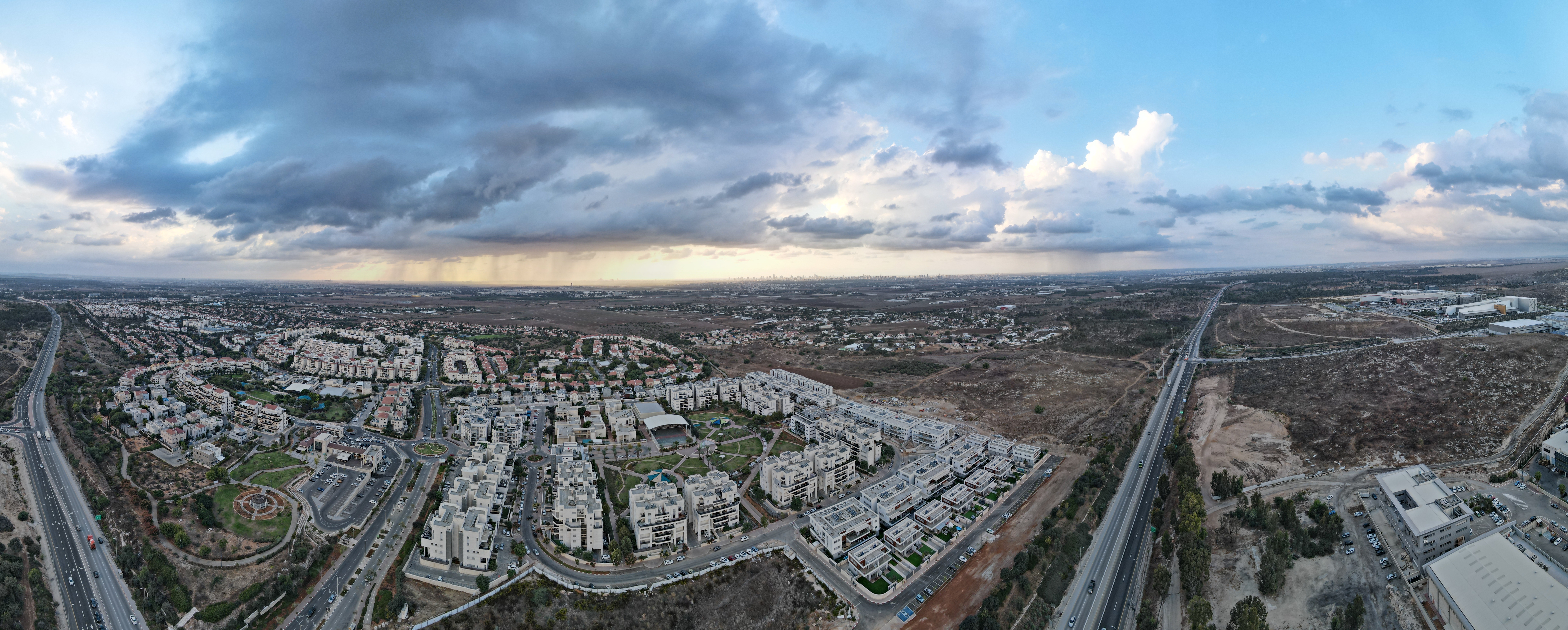 נוף אווירי של שוהם